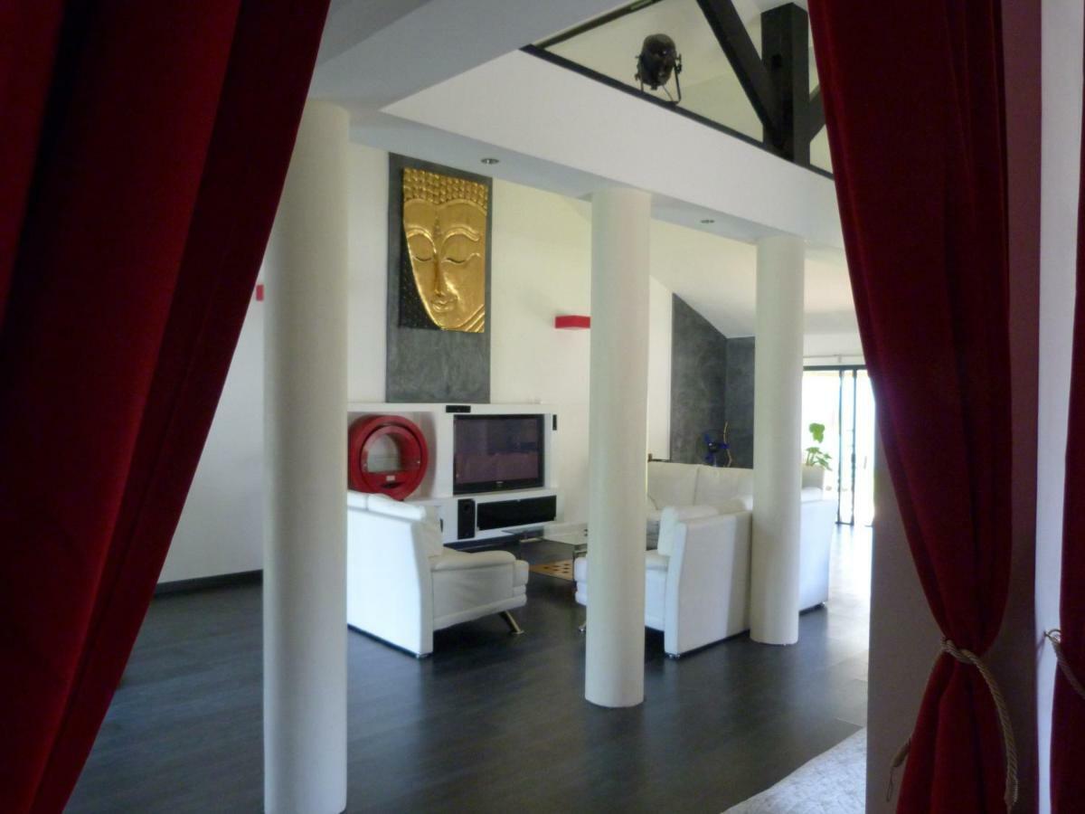 Holidays In Paris Loft Design & Atypique Avec Jardin Apartment Massy  Exterior photo