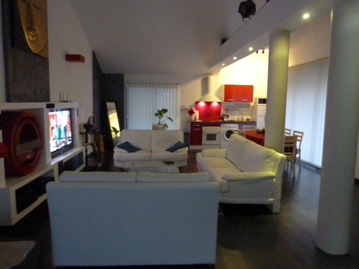 Holidays In Paris Loft Design & Atypique Avec Jardin Apartment Massy  Exterior photo
